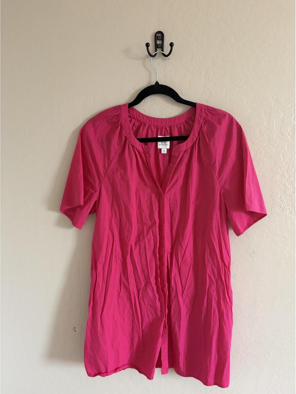 GAP maternity top